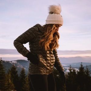 Women’s matte black thermoball North Face